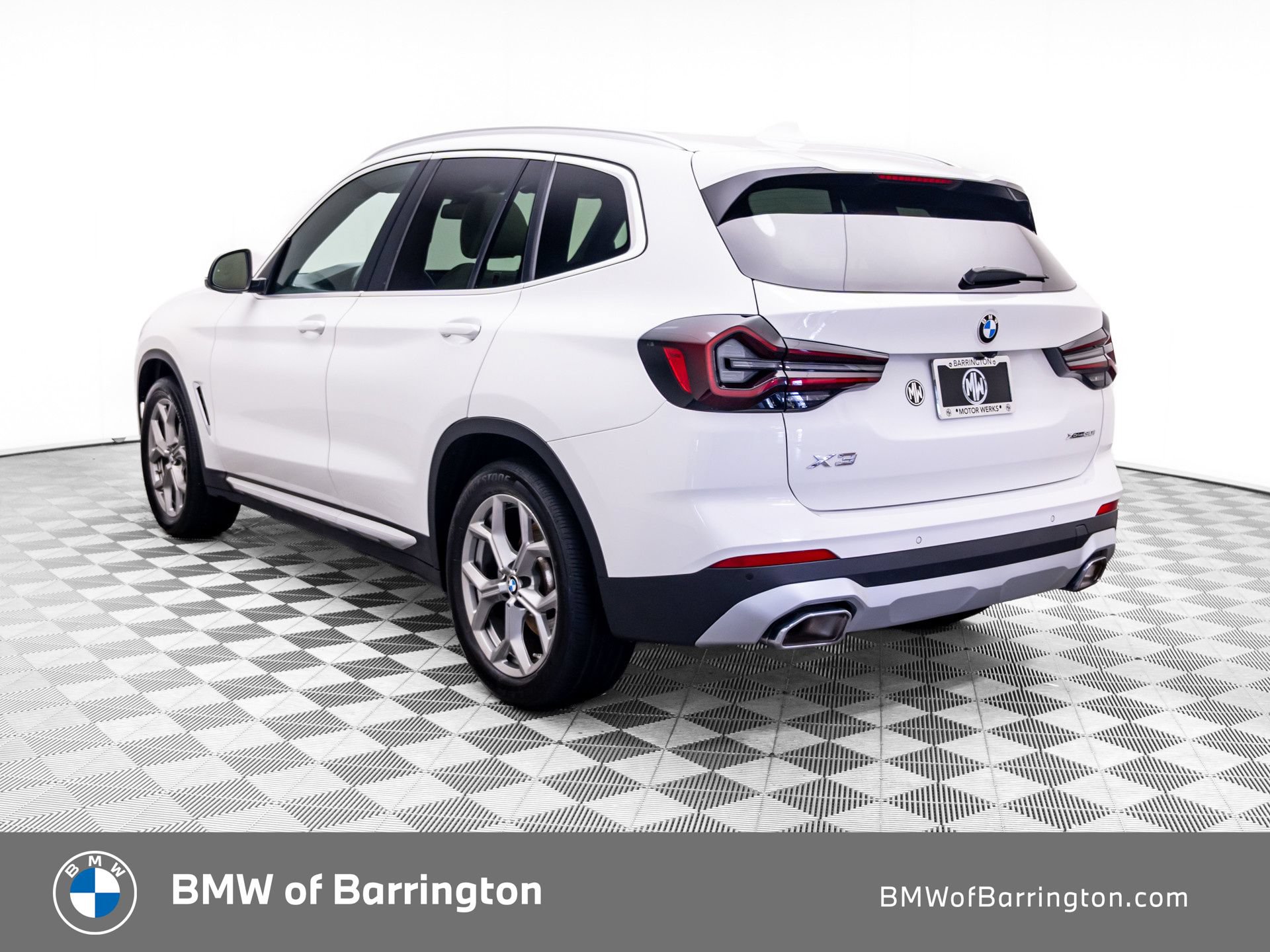 Used 2024 BMW X3 xDrive30i w/ Convenience Package AWD/4WD image 3