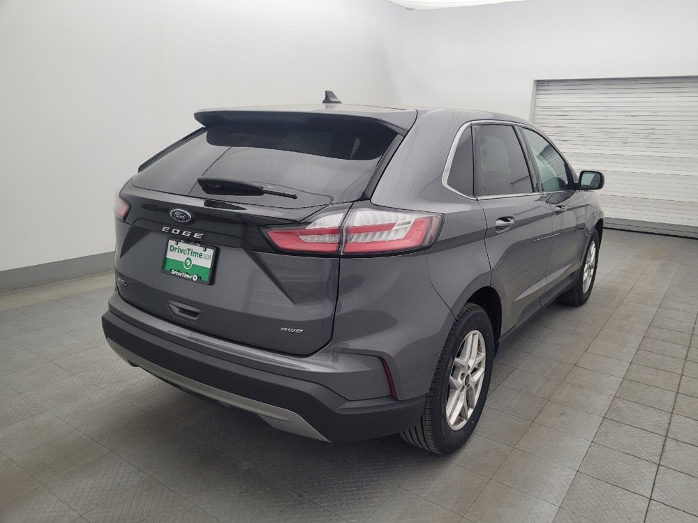 Used 2024 Ford Edge SEL image 9