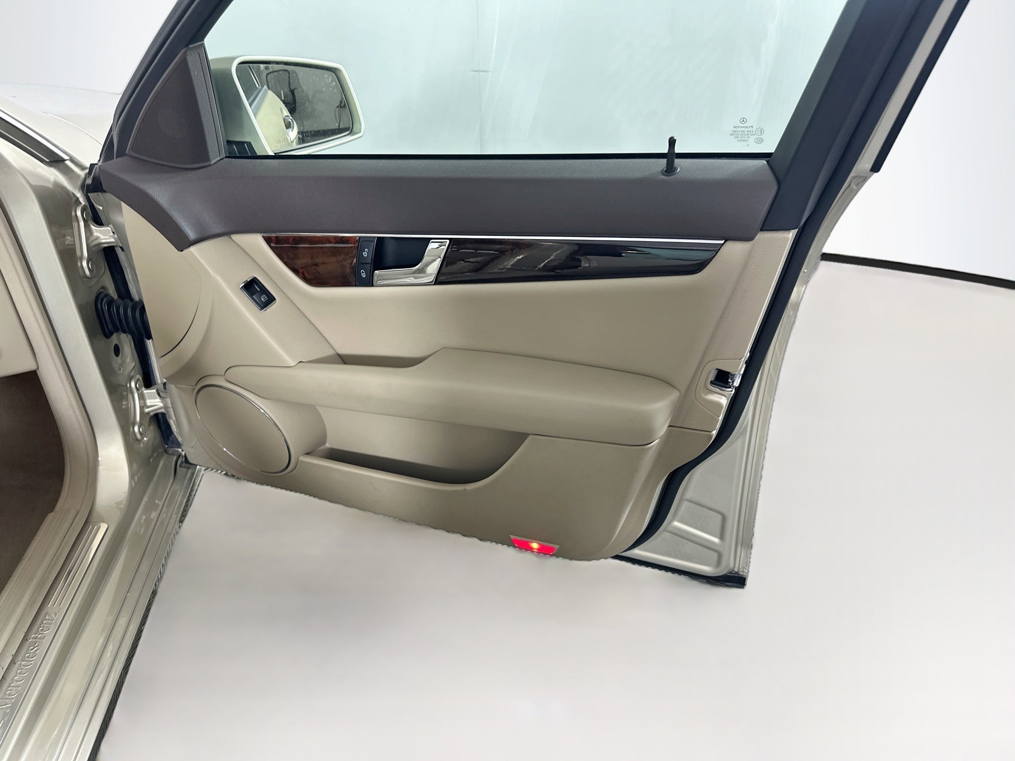 Used 2010 Mercedes-Benz C 300 4MATIC Sedan image 29