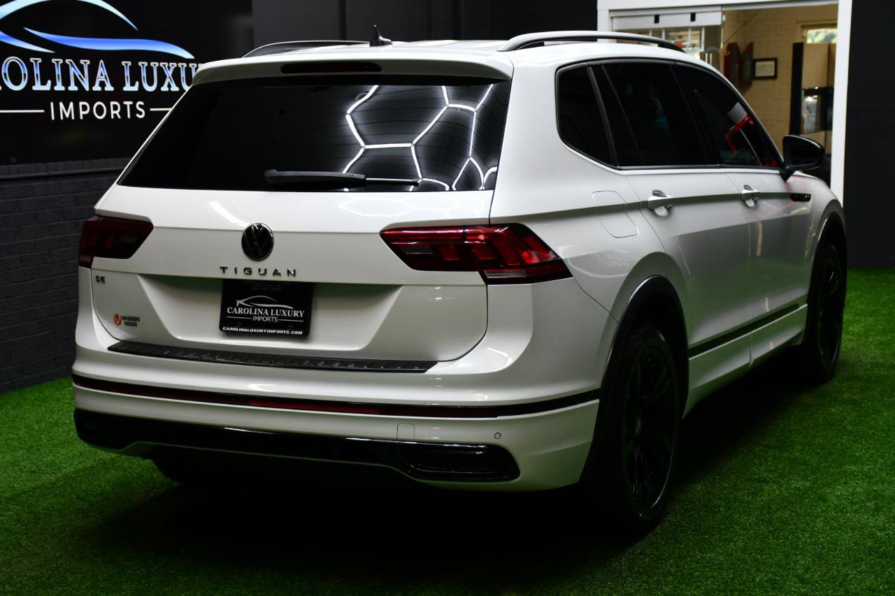 Used 2023 Volkswagen Tiguan SE R-Line FWD image 8