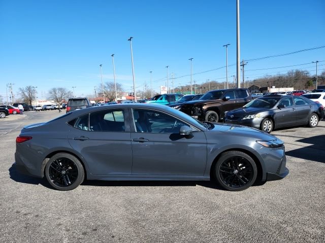 Certified 2025 Toyota Camry SE image 3