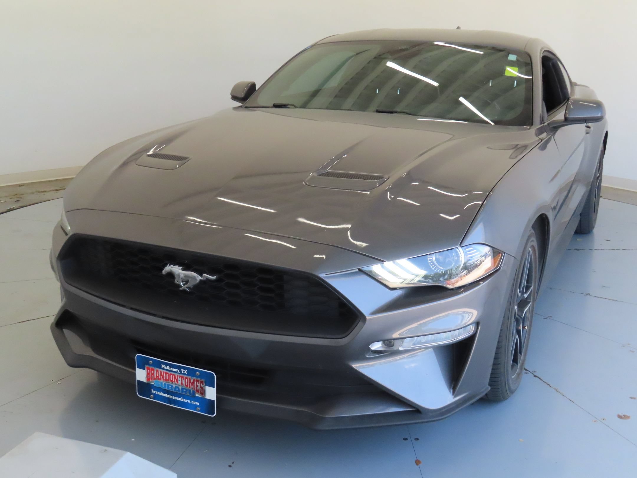 Used 2021 Ford Mustang Premium RWD image 8