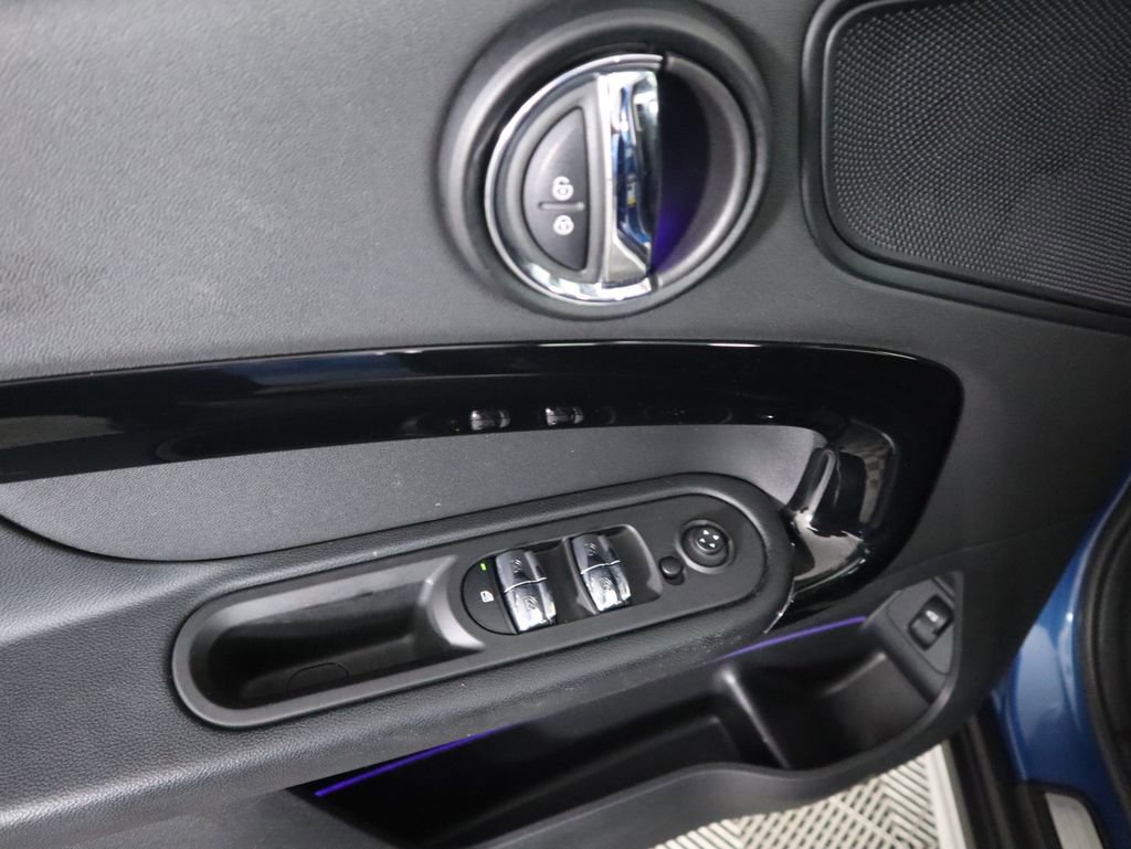 Certified 2022 MINI Cooper Countryman S w/ Storage Package image 23