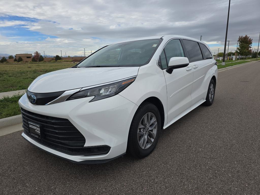 Used 2024 Toyota Sienna LE