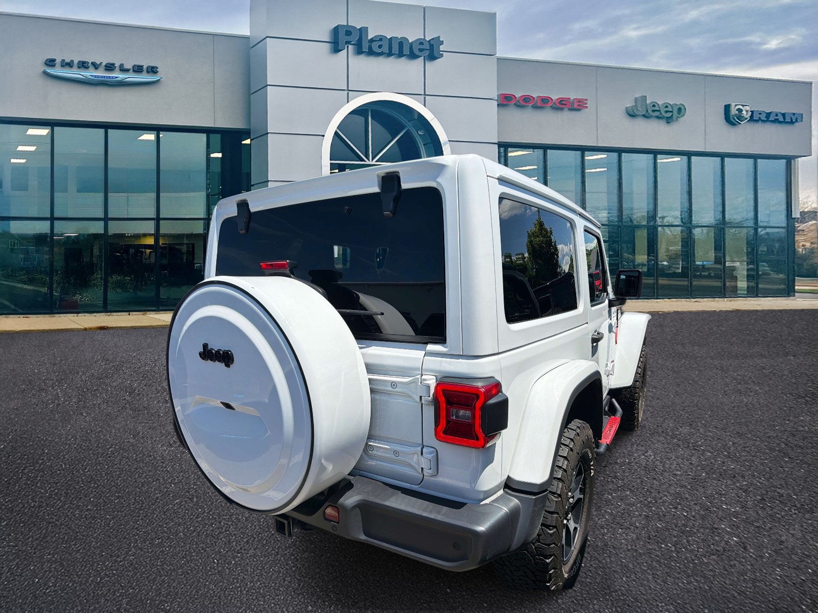 Used 2023 Jeep Wrangler Rubicon w/ LED Lighting Group AWD/4WD image 2