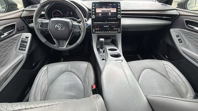 Used 2019 Toyota Avalon XLE image 24