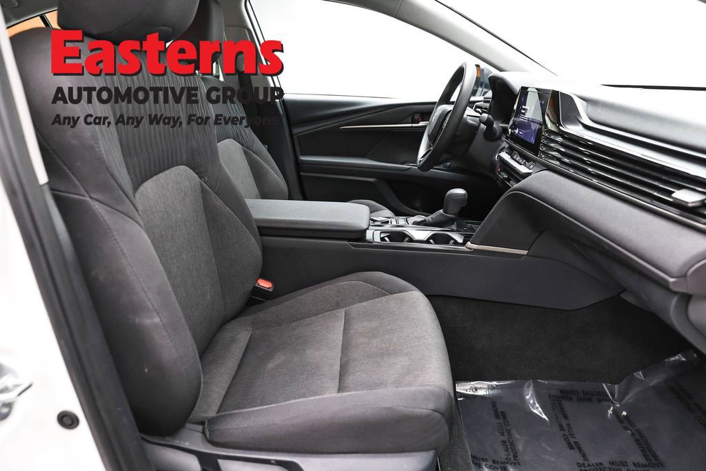 Used 2025 Toyota Camry LE FWD image 24