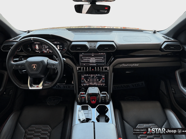 Used 2022 Lamborghini Urus AWD/4WD image 9