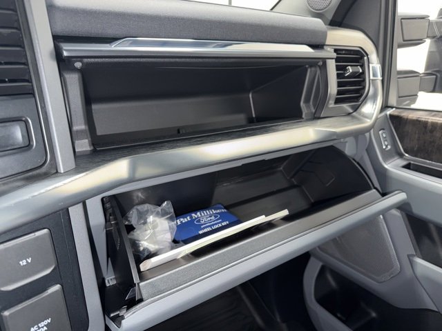 Used 2023 Ford F150 Lariat w/ Equipment Group 502A High image 32