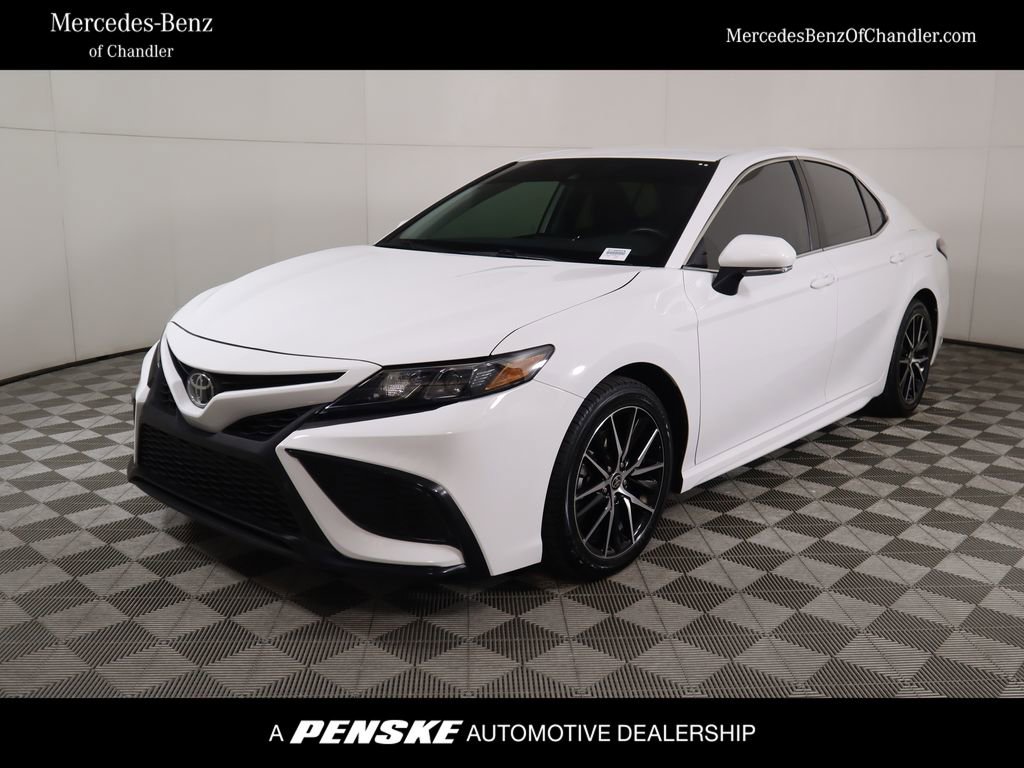 Used 2024 Toyota Camry SE