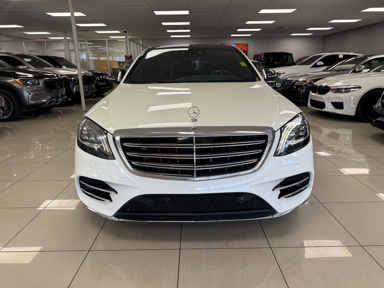 Used 2019 Mercedes-Benz S 450 Sedan w/ AMG Line Exterior image 5