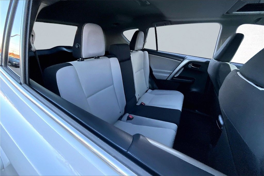Certified 2018 Toyota RAV4 XLE image 23