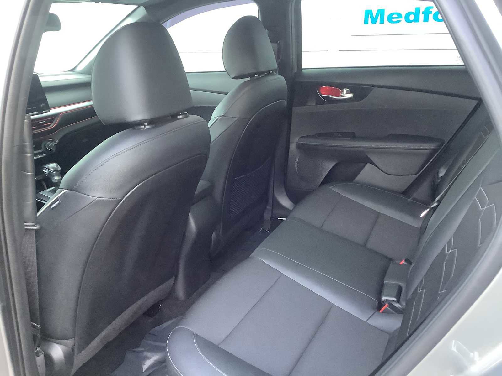 Used 2024 Kia Forte GT-Line w/ GT-Line Premium Package image 12