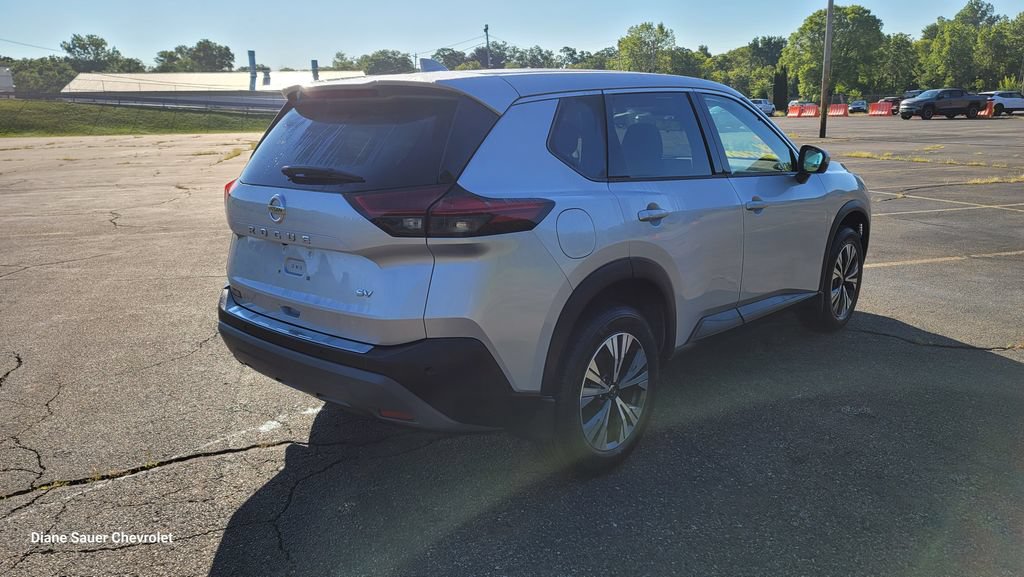 Used 2021 Nissan Rogue SV FWD image 12