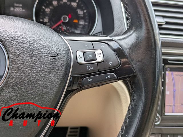 Used 2019 Volkswagen Passat 2.0T SE R-Line FWD image 28
