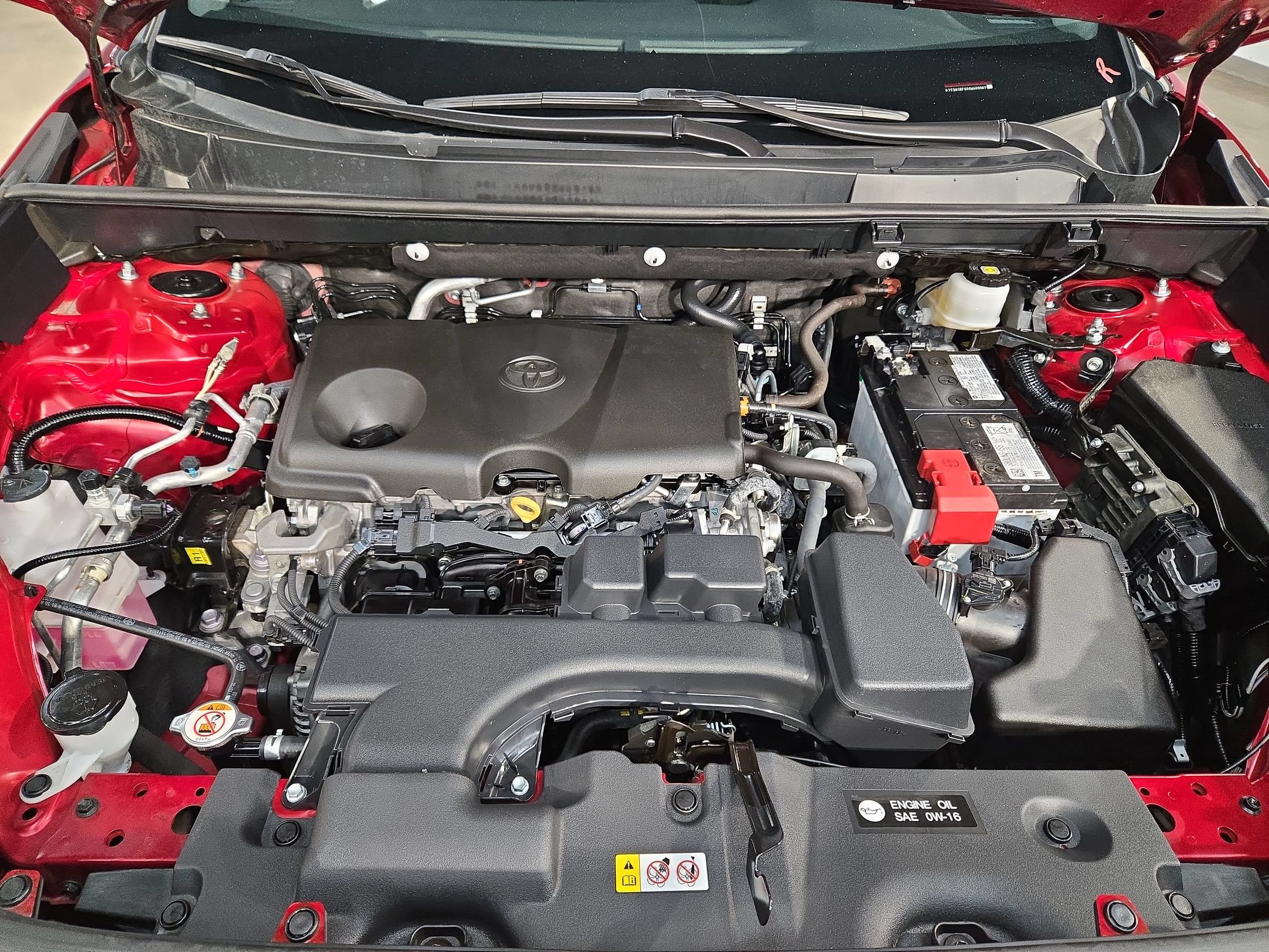 Certified 2025 Toyota RAV4 LE FWD image 19
