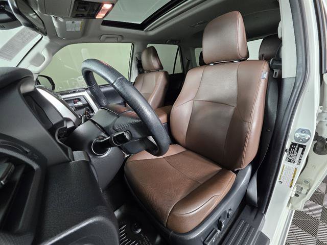 Used 2020 Toyota 4Runner Limited AWD/4WD image 27
