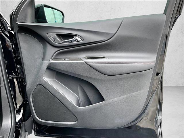 Certified 2023 Chevrolet Equinox RS FWD image 19