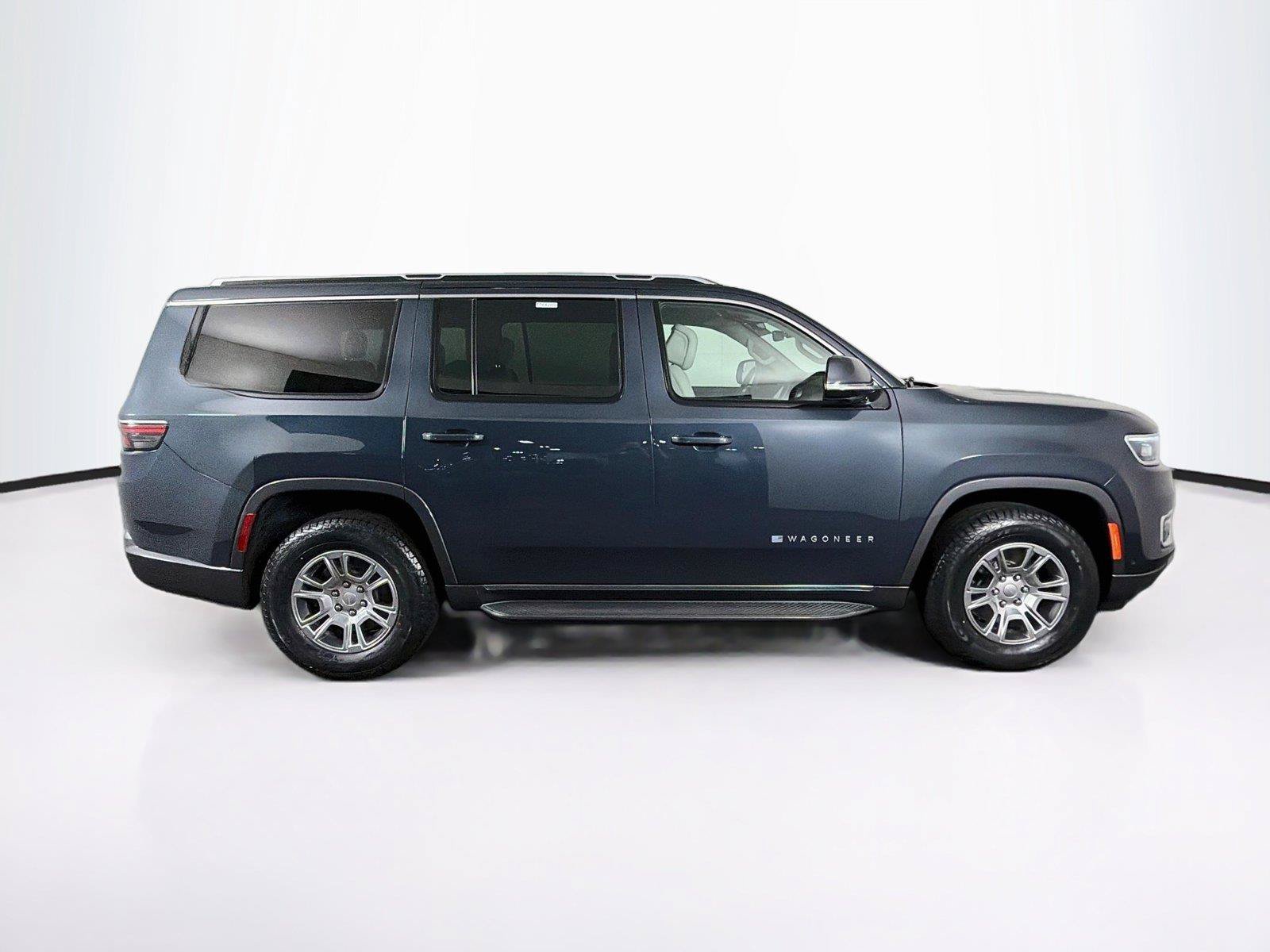 Used 2022 Jeep Wagoneer Series I AWD/4WD image 12
