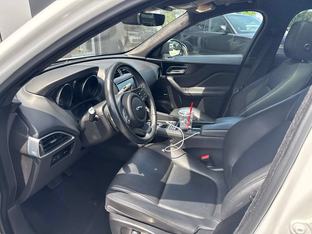 Used 2020 Jaguar F-PACE Premium AWD/4WD image 14