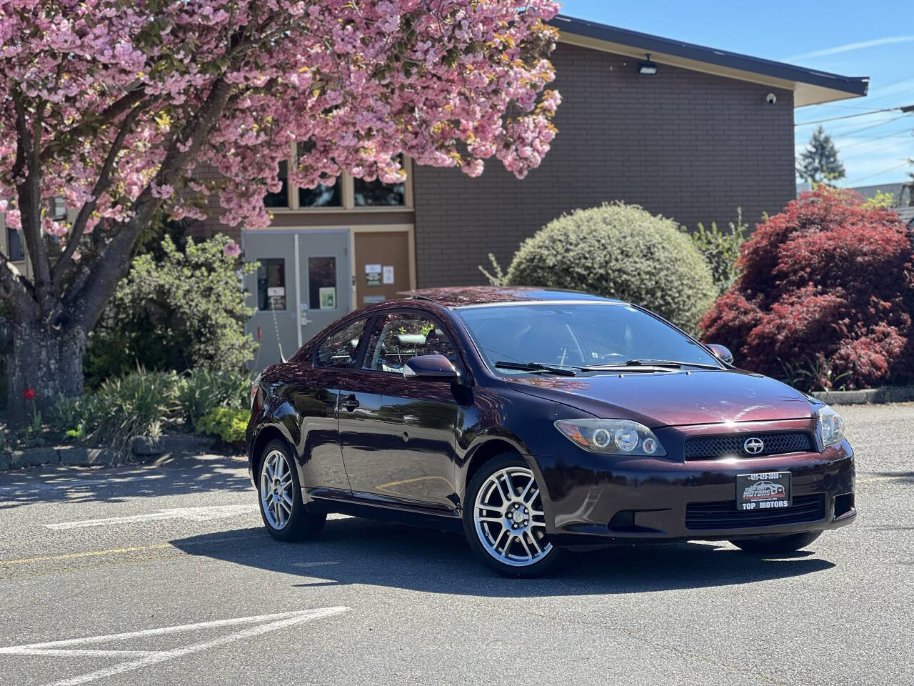 Used 2010 Scion tC FWD image 2