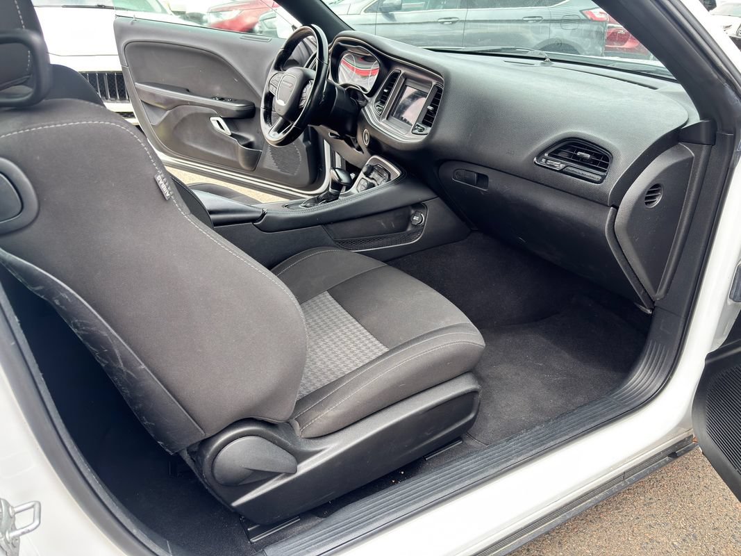 Used 2022 Dodge Challenger GT RWD image 30