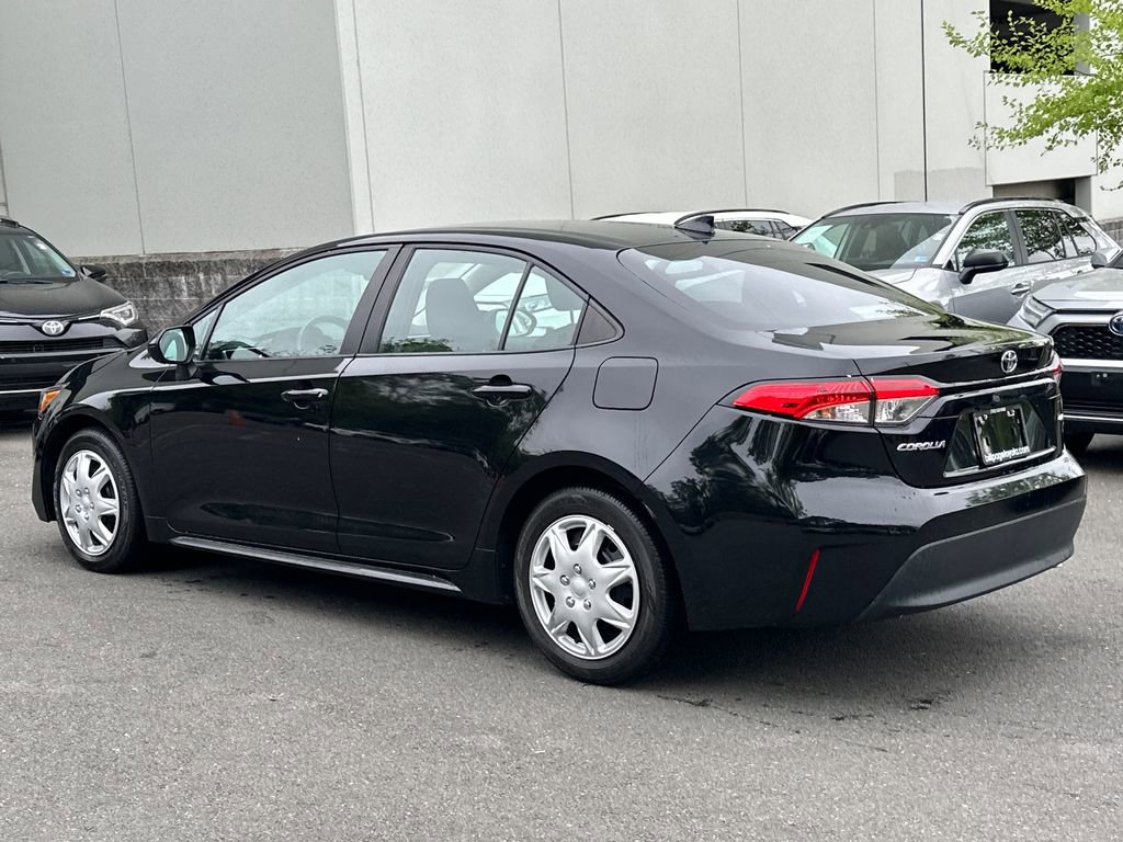 Used 2024 Toyota Corolla LE FWD image 3