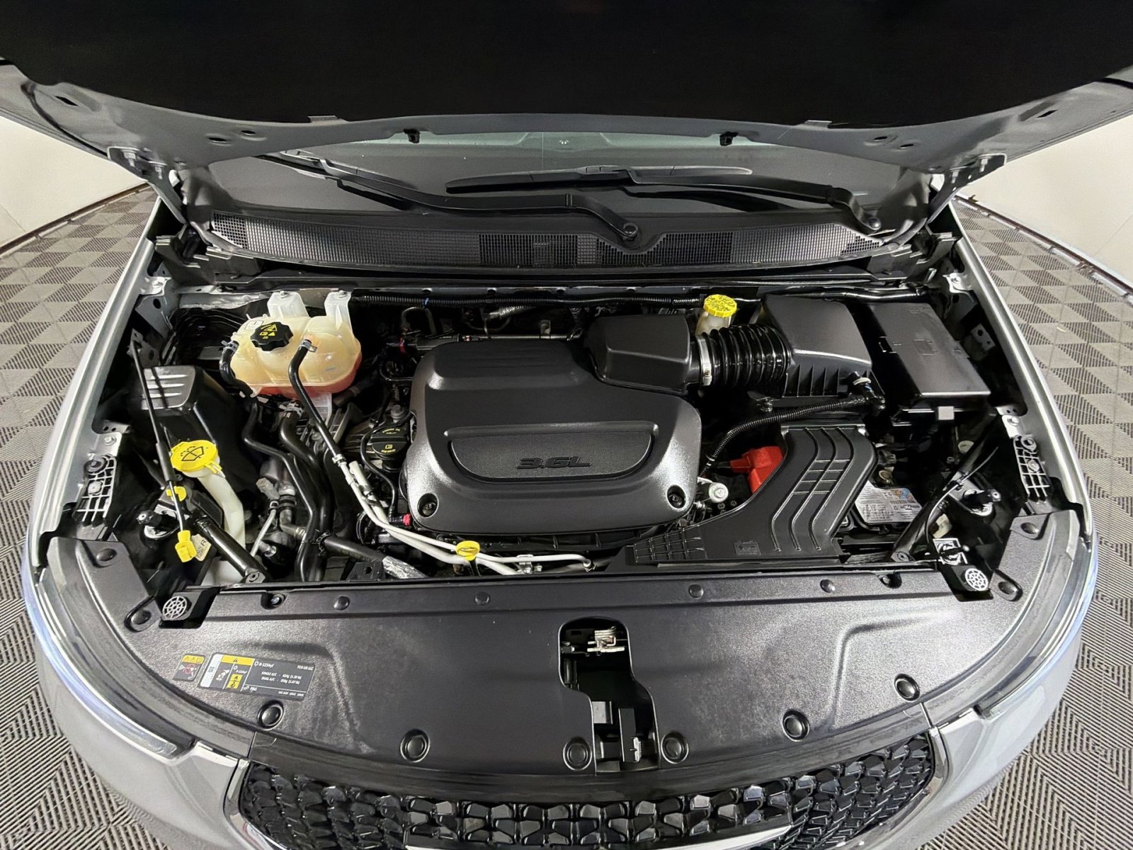 Used 2022 Chrysler Pacifica Touring-L image 27