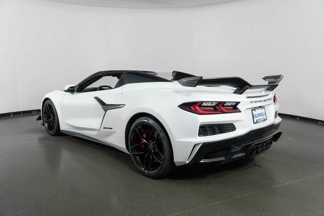 Used 2025 Chevrolet Corvette Z06 w/ Z07 Performance Package RWD image 6