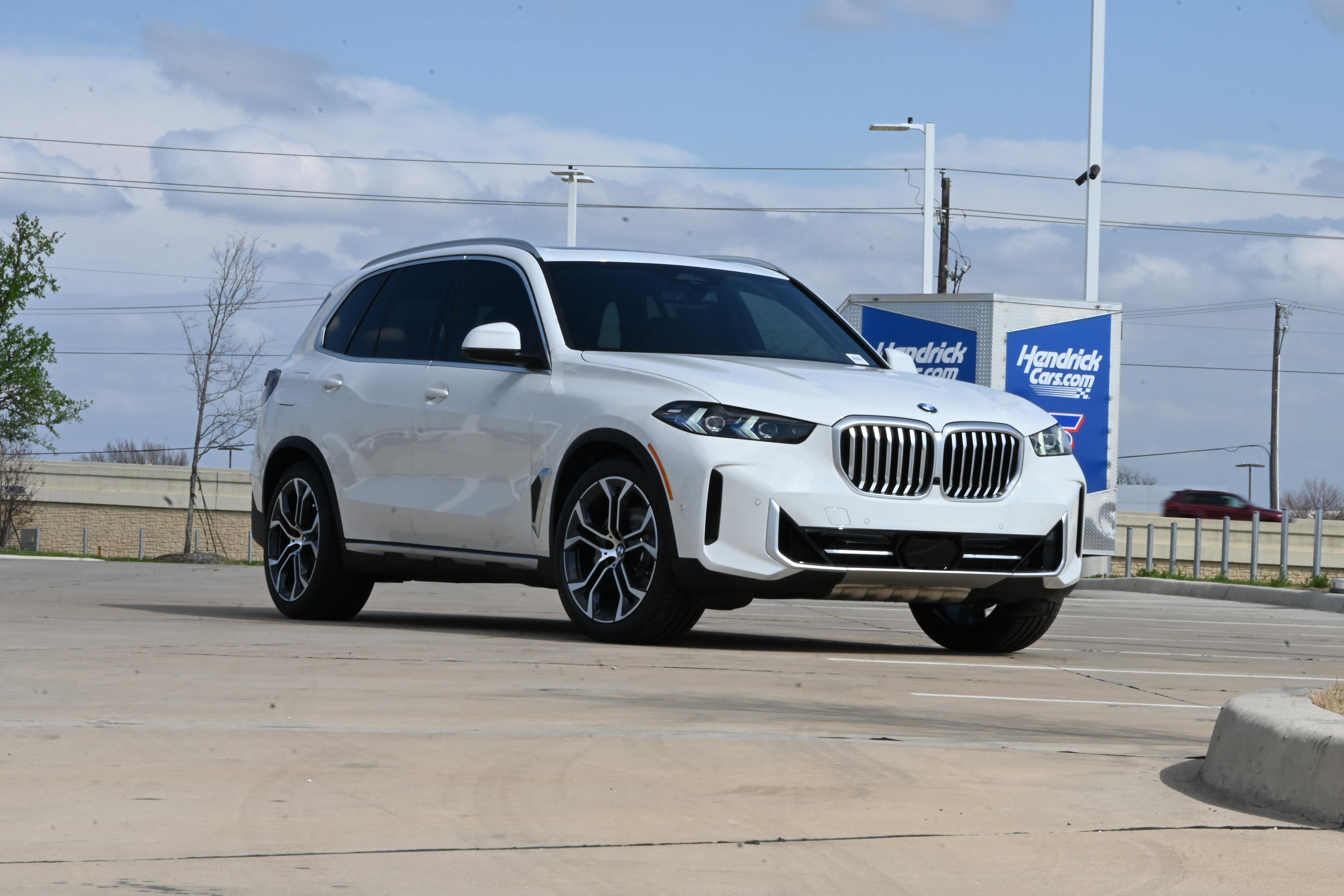 New 2026 BMW X5 xDrive40i AWD/4WD image 2