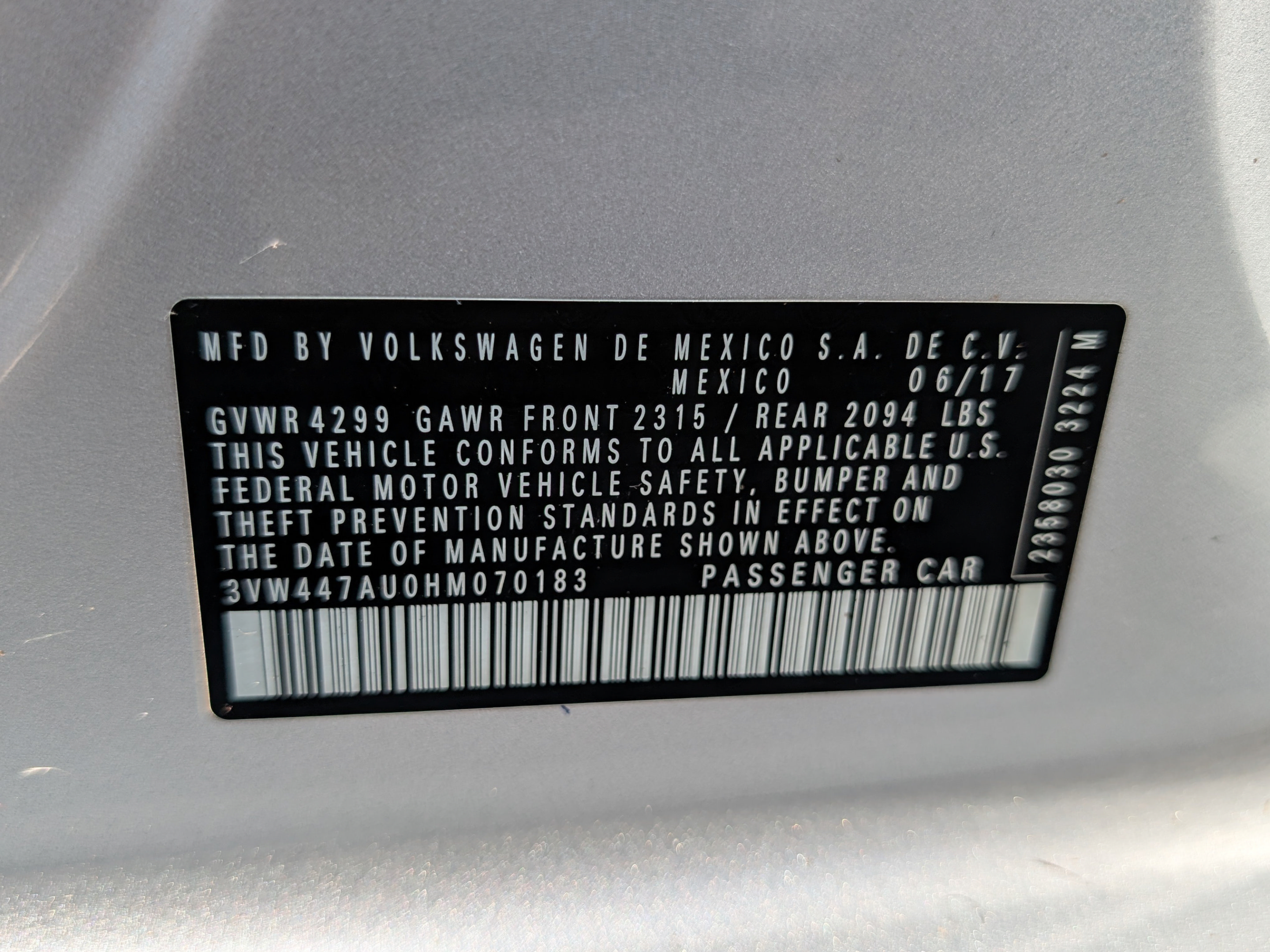 Used 2017 Volkswagen Golf 4-Door FWD image 42