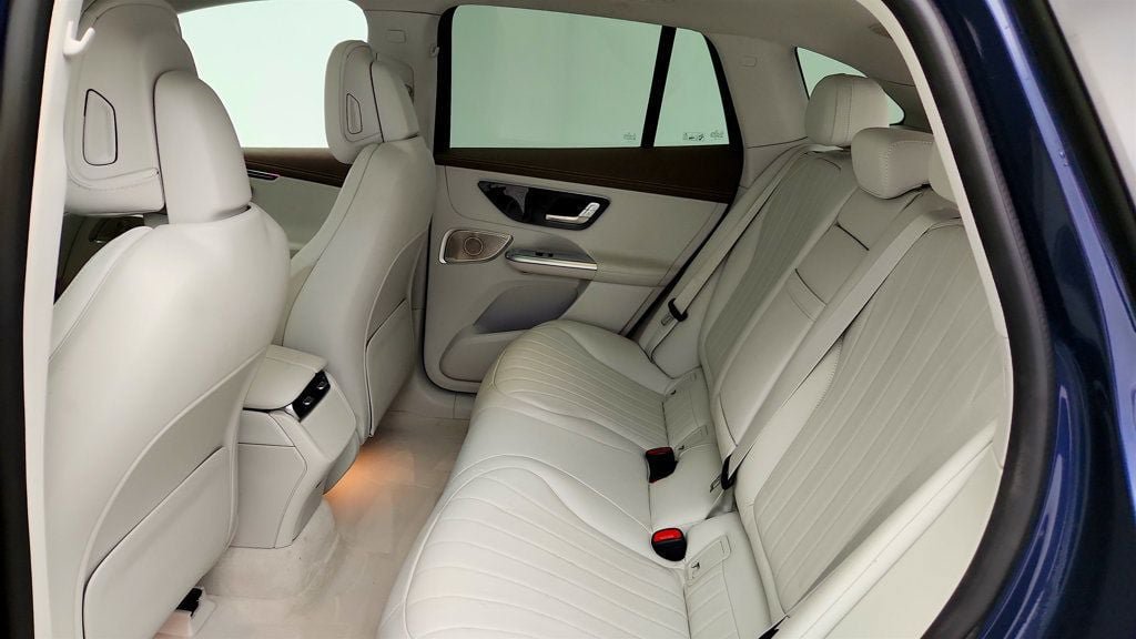 Used 2023 Mercedes-Benz EQE 350+ SUV image 19