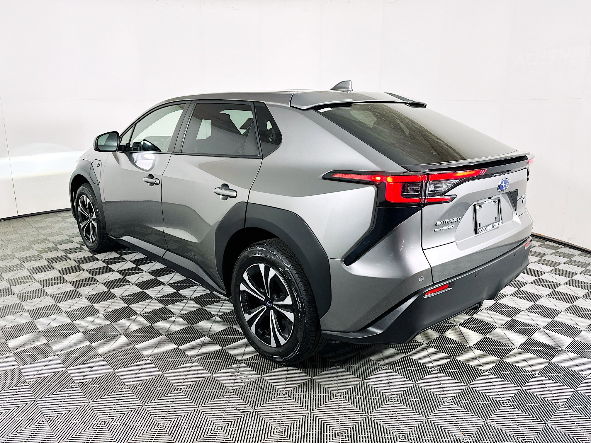 Used 2023 Subaru Solterra AWD image 5