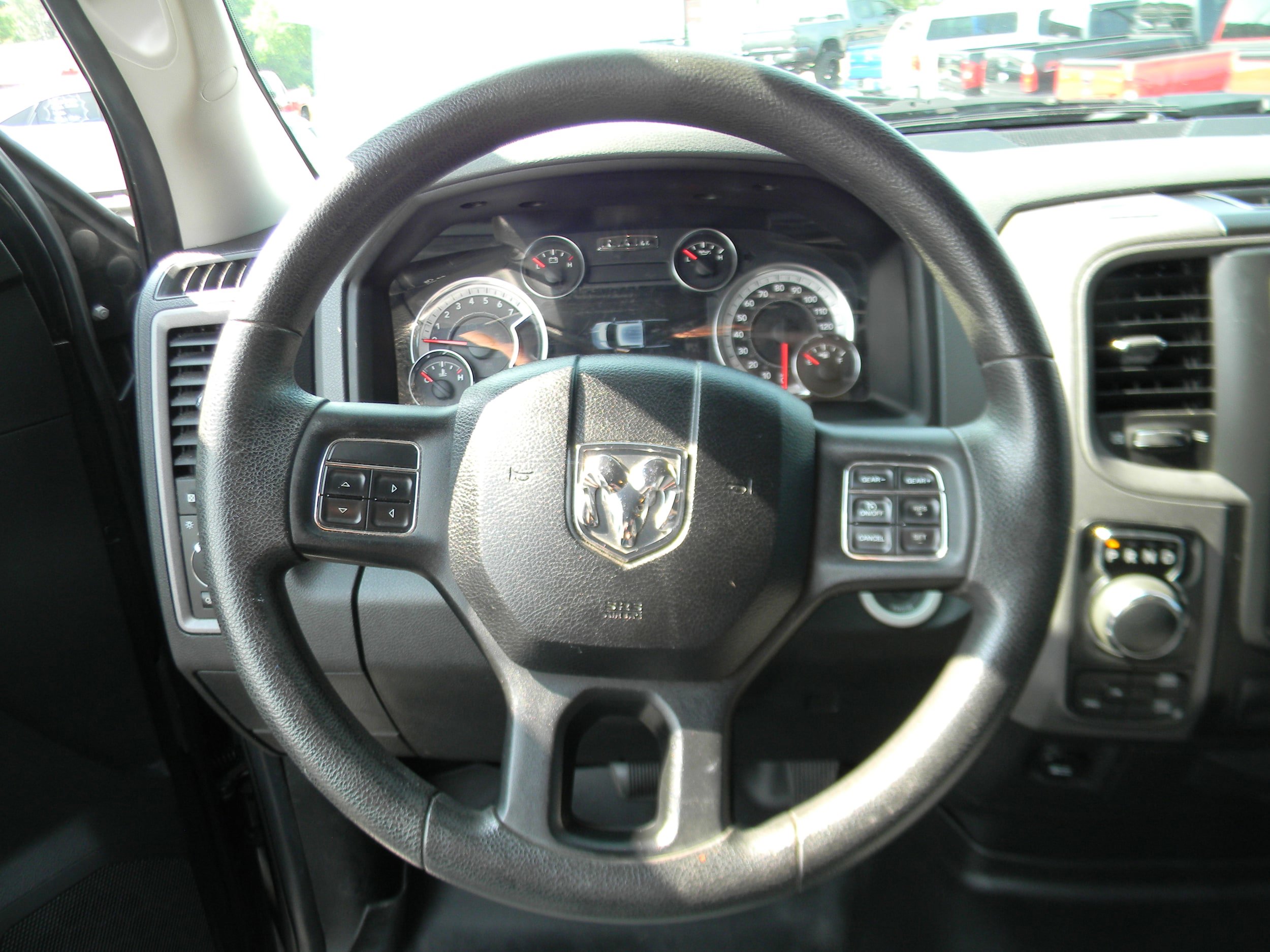 Used 2014 RAM 1500 Express image 9