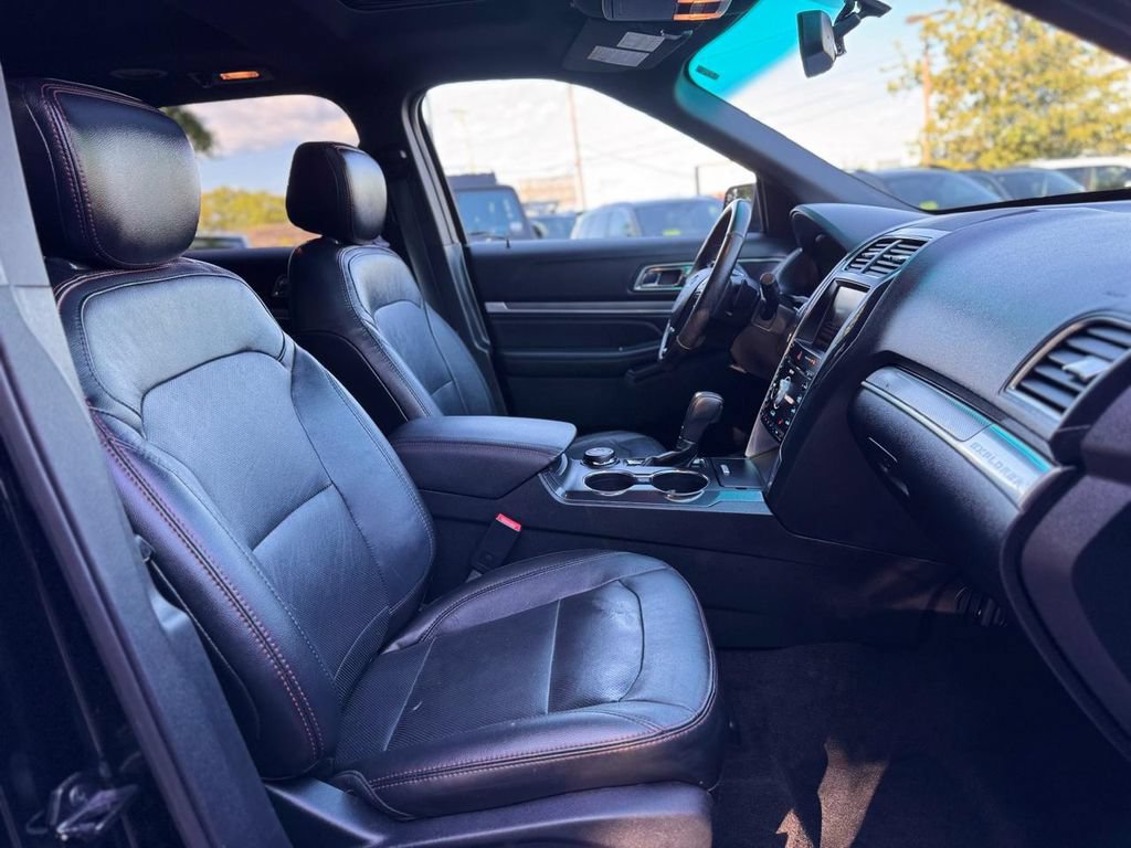 Used 2016 Ford Explorer Sport AWD/4WD image 28
