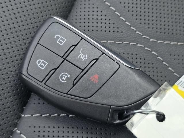 Used 2023 Buick Envision Avenir AWD/4WD image 32