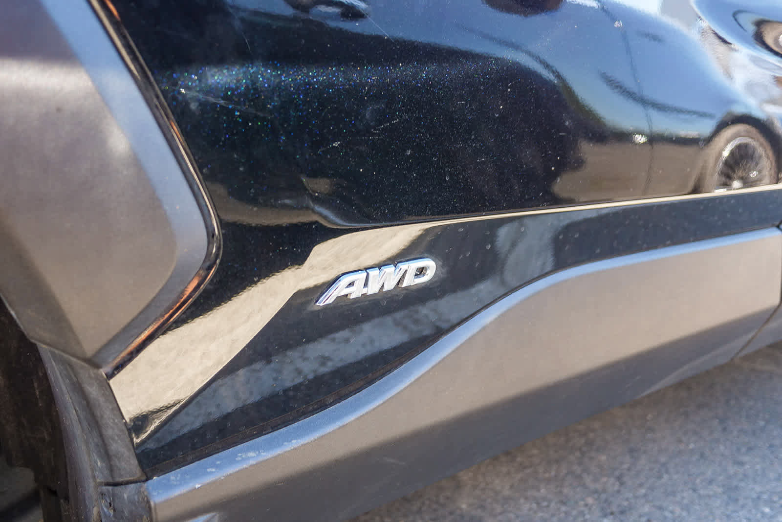 Used 2025 Toyota RAV4 LE image 12