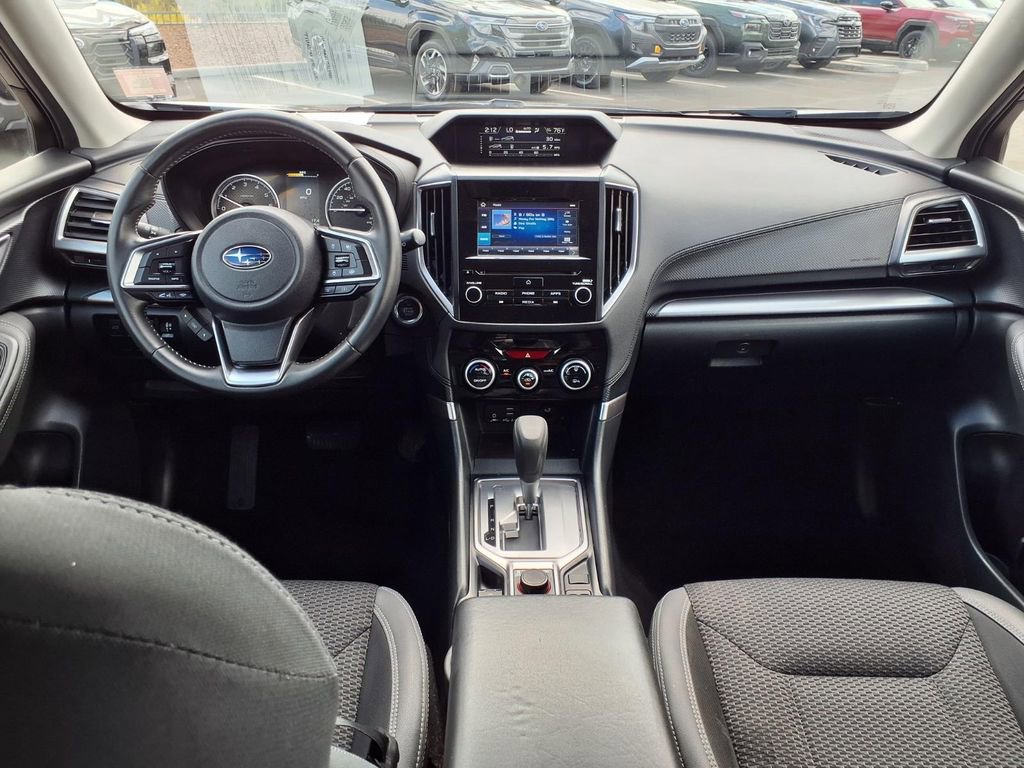 Used 2023 Subaru Forester Premium image 2