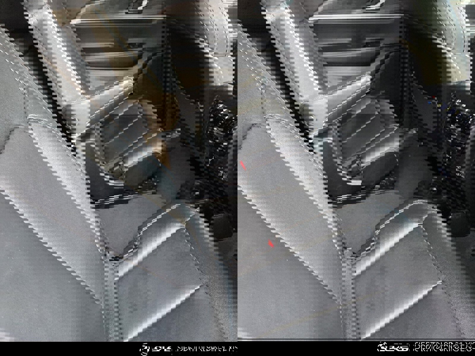 Used 2023 Jeep Grand Cherokee L Limited w/ Black Appearance Package image 28