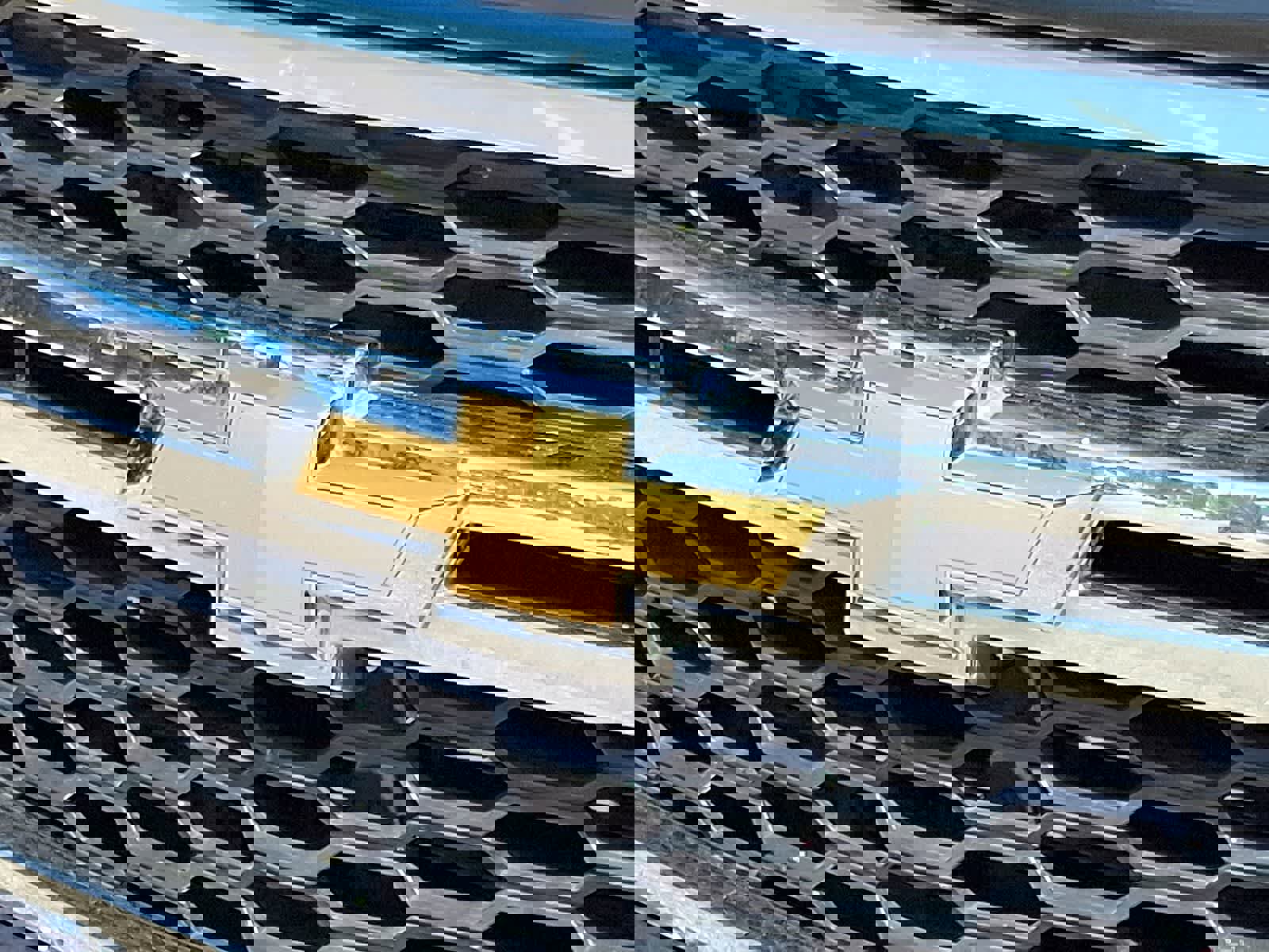 Used 2020 Chevrolet Suburban LS AWD/4WD image 34