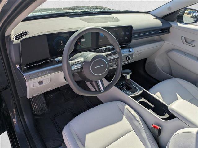 Certified 2025 Hyundai Kona SE image 10