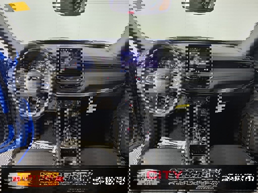 New 2026 Jeep Compass Latitude image 28