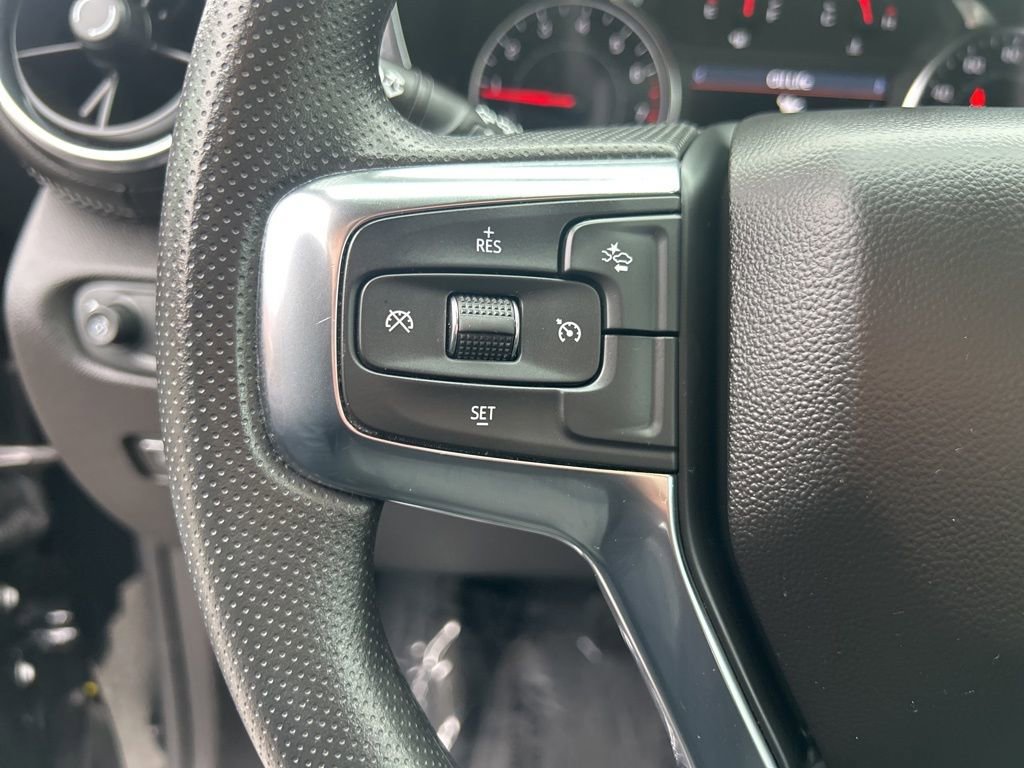 Used 2025 Chevrolet Blazer LT image 17