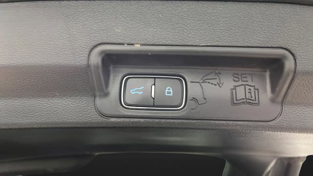 Used 2021 Ford Explorer XLT w/ XLT Sport Appearance Package image 32