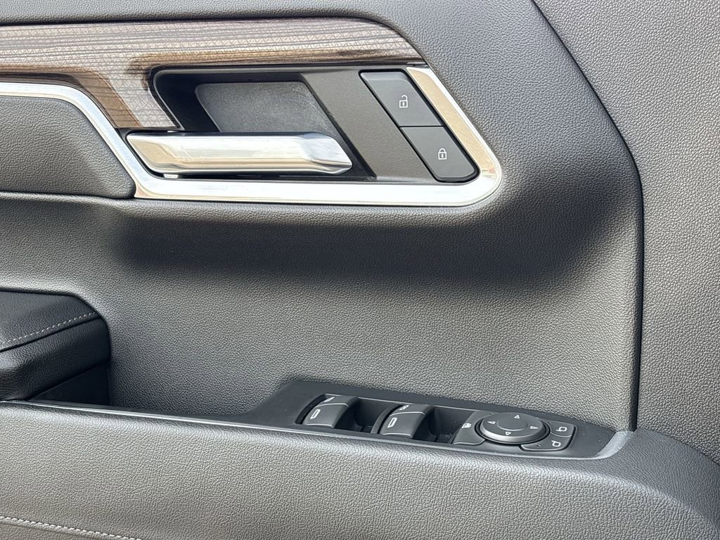 Used 2022 Chevrolet Silverado 1500 LT Trail Boss w/ LT Trail Boss Premium Package image 23