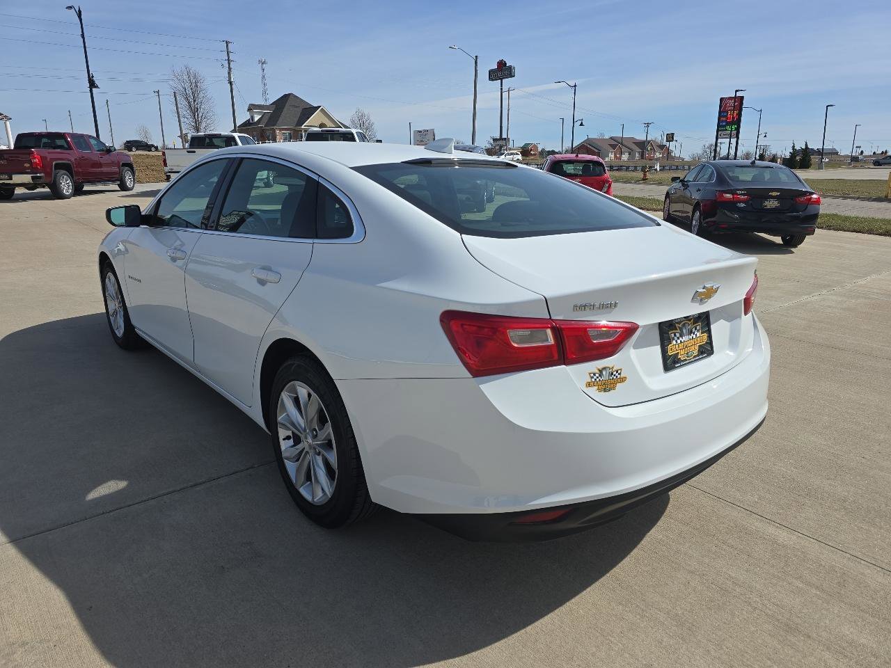 Used 2023 Chevrolet Malibu LT FWD image 3