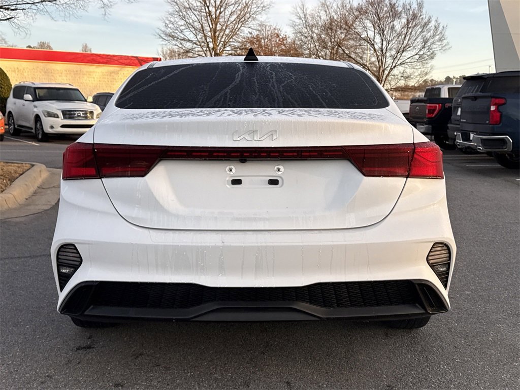 Used 2022 Kia Forte LXS w/ LXS Technology Package image 7