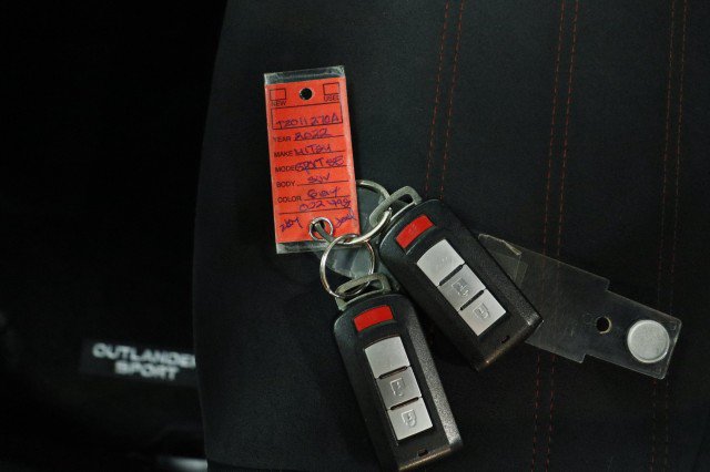 Used 2022 Mitsubishi Outlander Sport SE FWD image 33