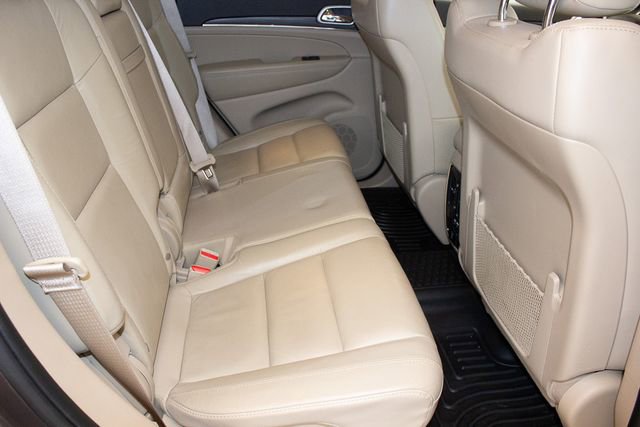 Used 2019 Jeep Grand Cherokee Limited image 12