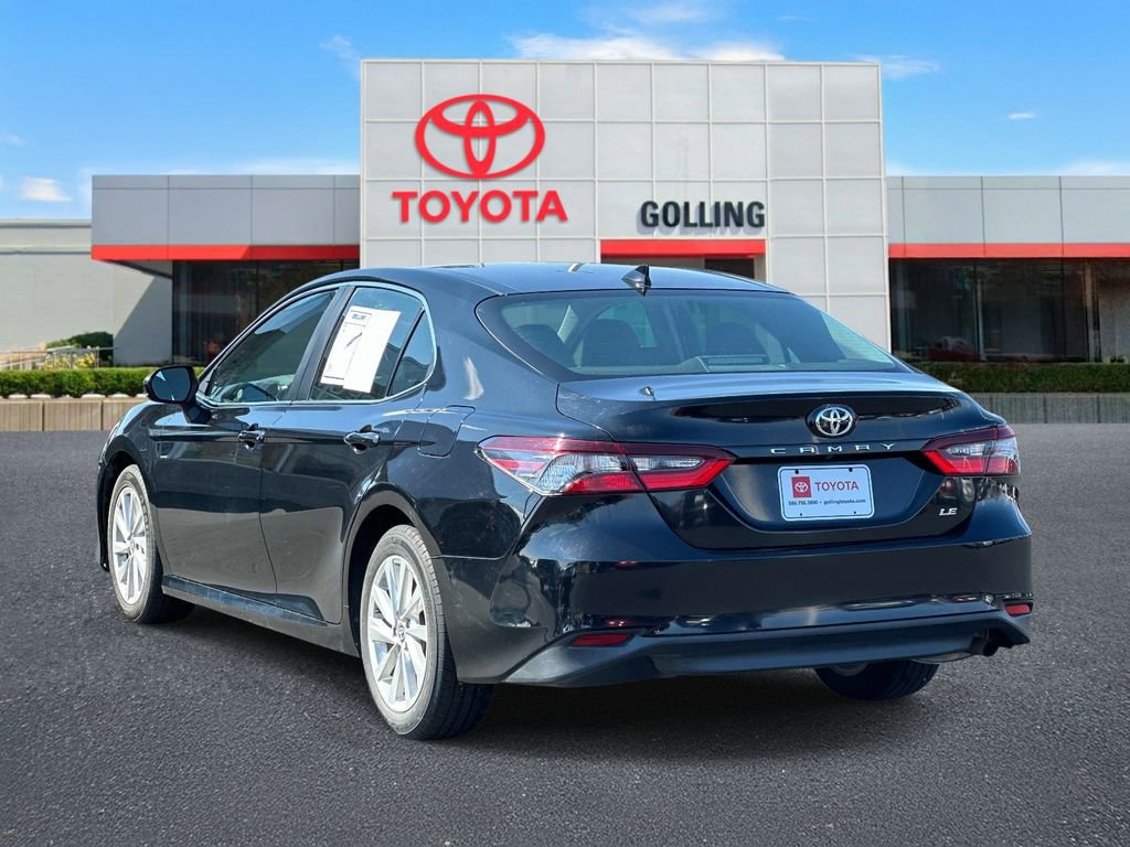 Used 2023 Toyota Camry LE FWD image 4